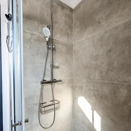 Downtown Loft - Centre - Wifi - Netflix Apartment *